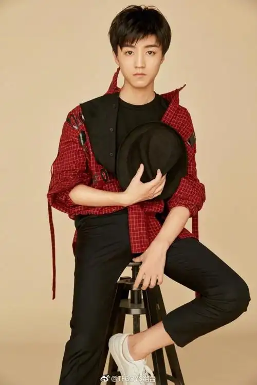 最后,放tfboys的一波帅照结尾!