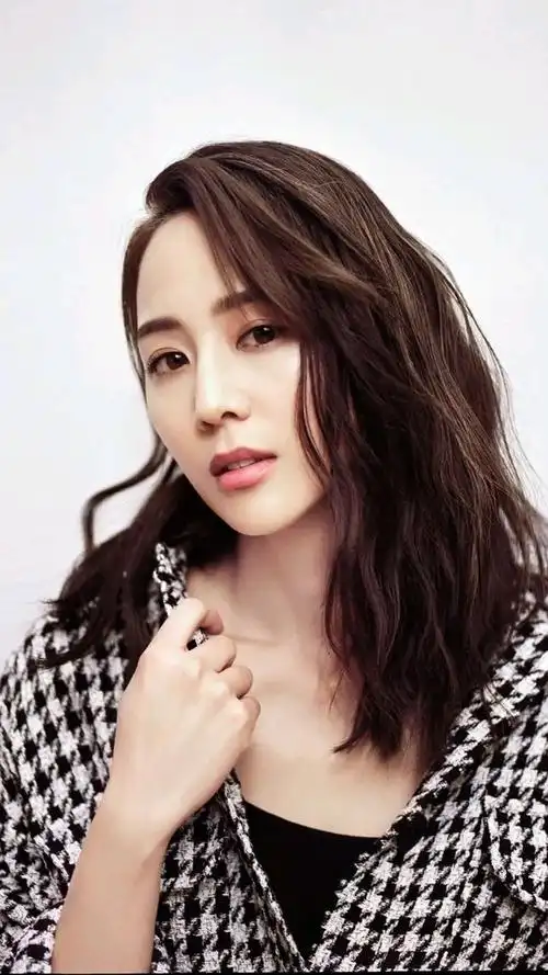 张钧甯精美壁纸容貌精致气质优雅