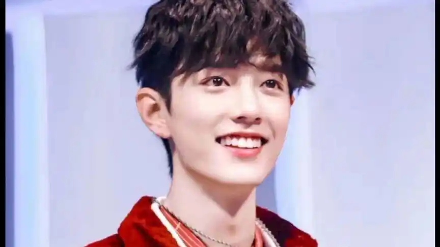 肖战笑起来好甜好治愈呀