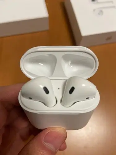 99新apple airpods二代便宜出(已出) - 中古买卖 - 小春论坛 - 小春