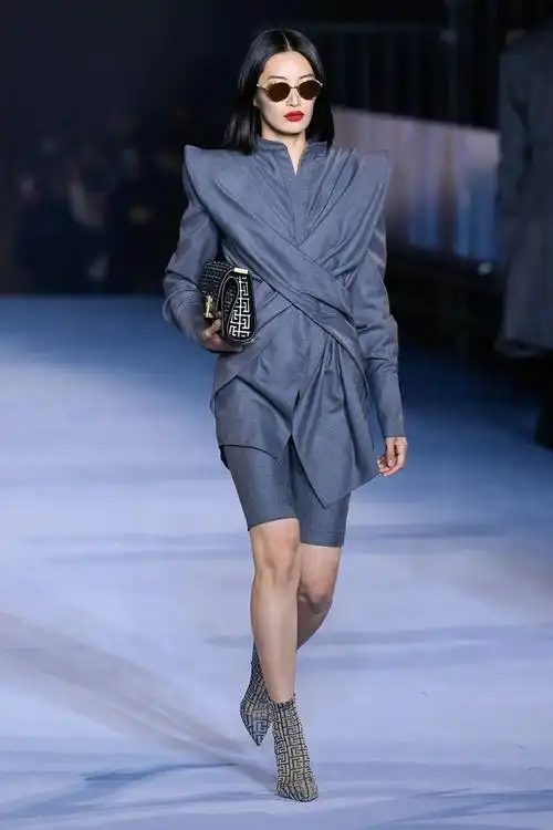 2021巴黎春夏时装周大牌扎堆仙气飘飘每一场秀都不无聊上