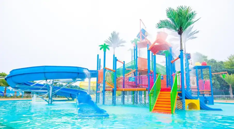 西海水上乐园正式开业夏天快来这里玩水