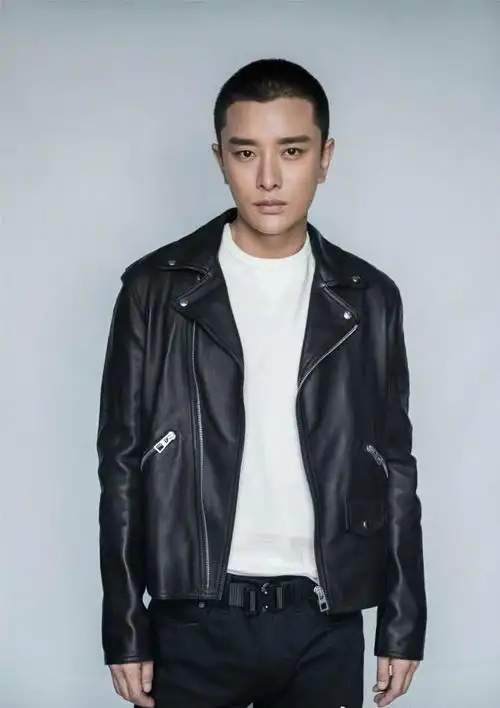 经历4个月,贾乃亮像换了一个人,眼神中全是成熟与稳重!