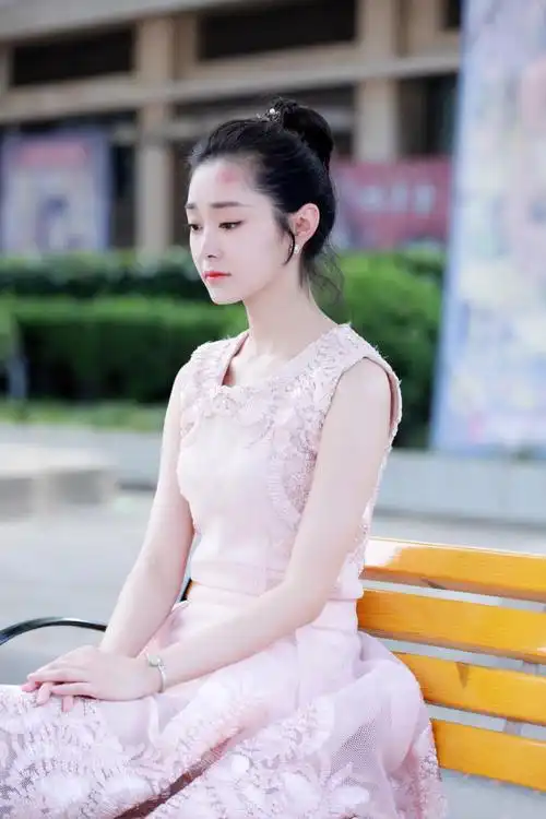 万万没想到34岁无人敢娶的宋轶才是真正的人间清醒