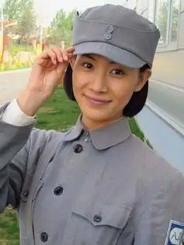 柳秋月(宋梓侨饰演)