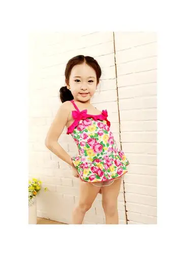 韩国儿童碎花连体三角群式泳装 女童宝宝蝴蝶节可爱款泳衣订购中