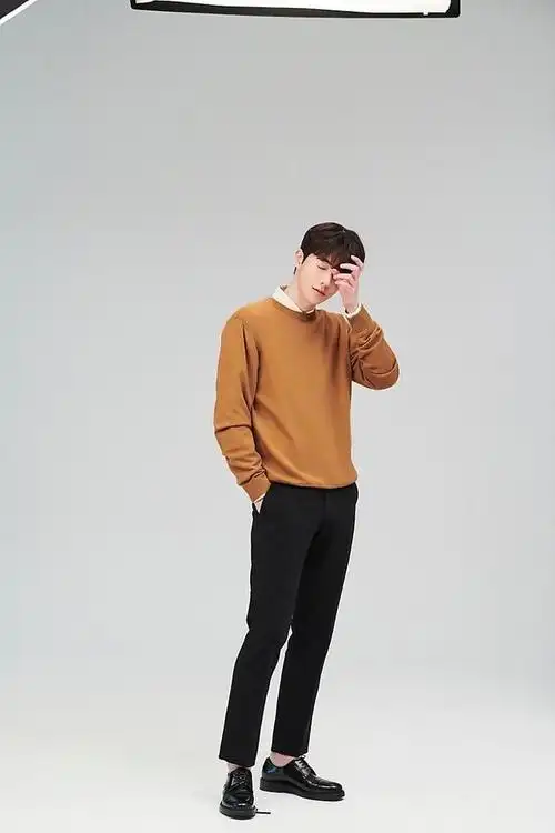 "上班族"男士穿搭杜绝繁琐,这几类搭配简约时尚,值得借鉴