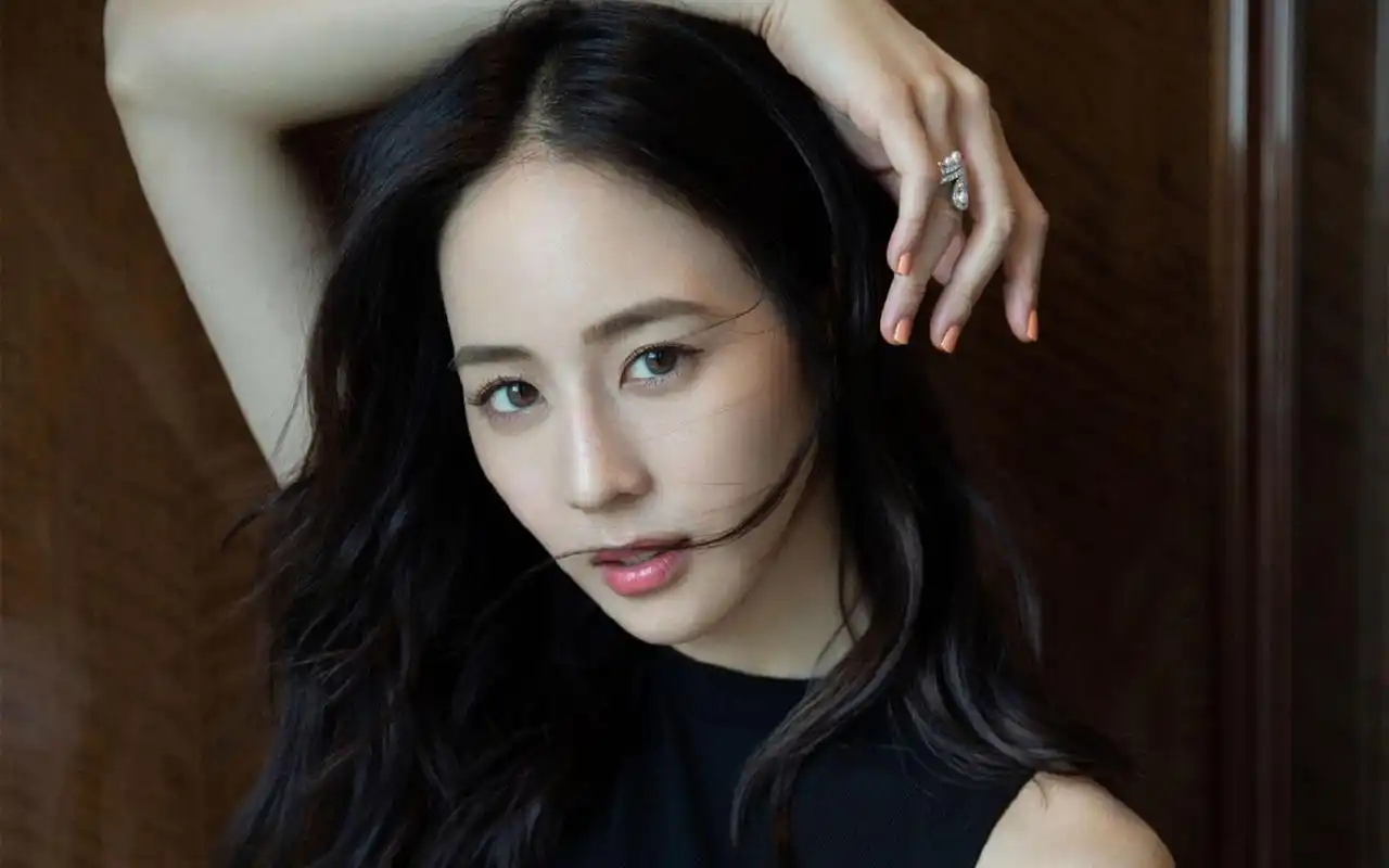 张钧甯优雅迷人写真图片桌面壁纸