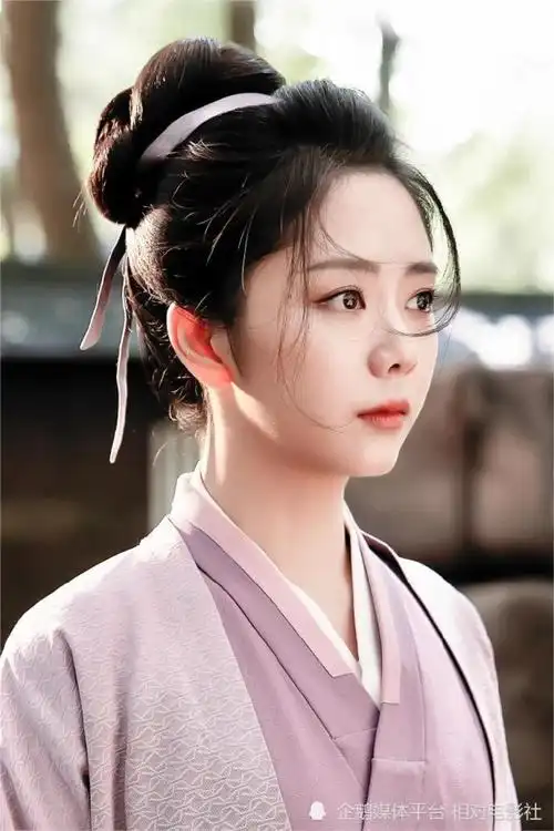 时隔2年谭松韵终于再度回归古装题材并强势合作司藤编剧