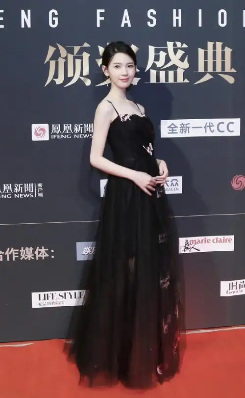 陈瑶168的身高,还没80斤?腿长腰细,要胸有胸!