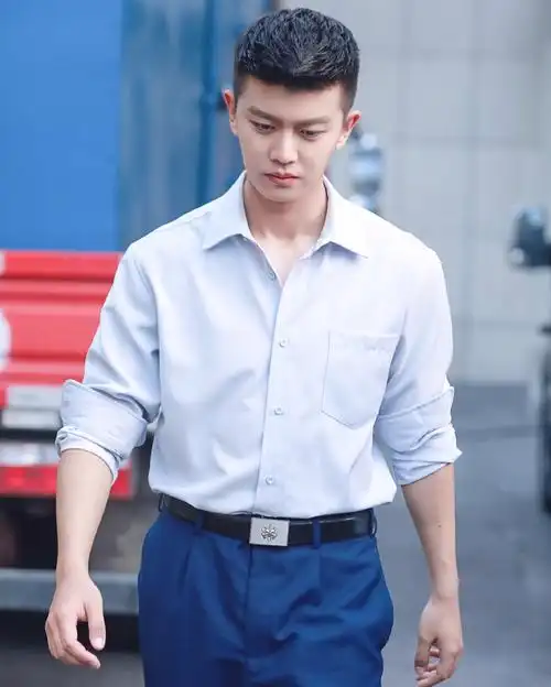 任嘉伦同款衬衫