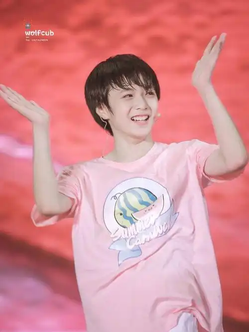 全世界最可爱的人类幼崽刘耀文