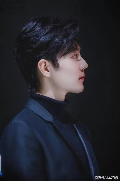 肖战——孤独又明亮的星星