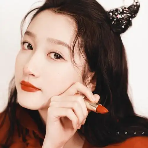 推荐关晓彤温柔女头