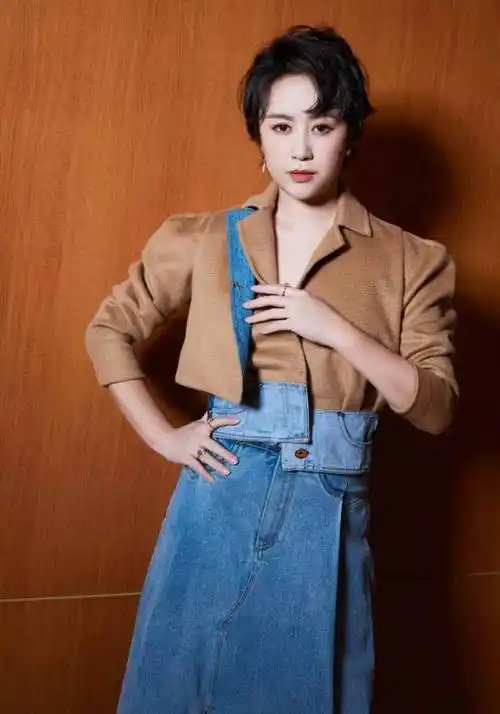 马丽首次承认因抑郁胖到190斤小11岁的老公用一句话解开心结