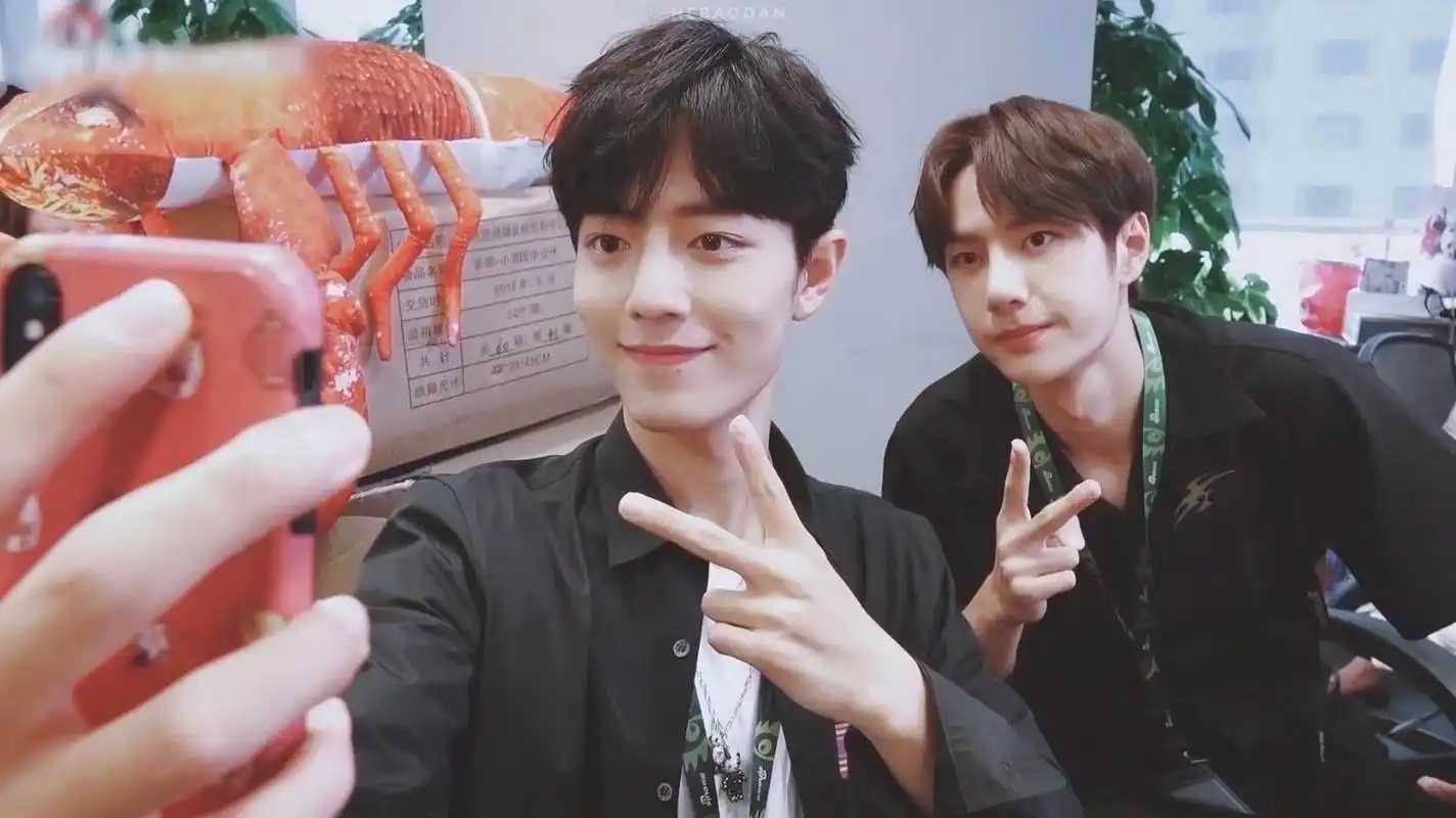 情侣装就是最隐忍的官宣了吧!#博君一肖