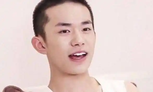 明星造型有多严格,井柏然剪发要总部同意,网友:鹿晗路边随便剪_视频