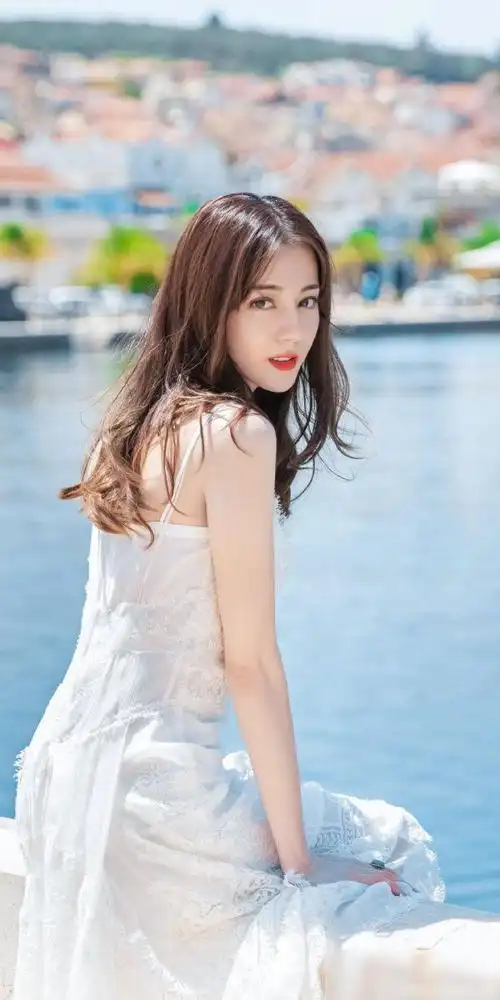 迪丽热巴美照合集每一张都能做手机壁纸