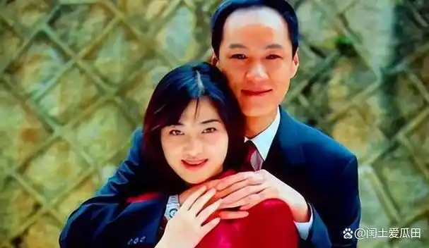 鄢颇结婚七周年,和梅婷离婚,和李小冉经历生死,三人各自幸福