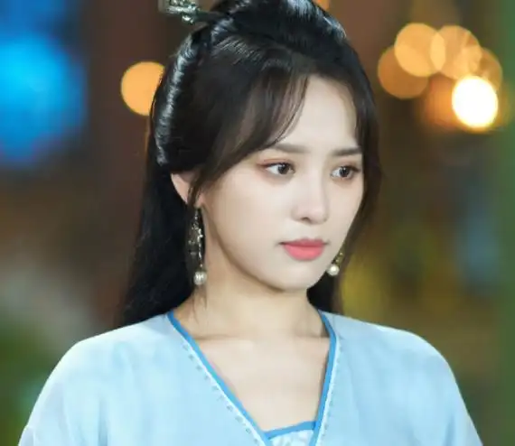 《春闺梦里人》罗秋韵人美气质佳,演技也不错,可惜总是演配角