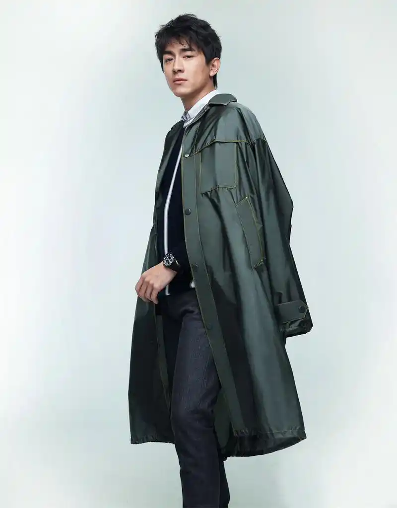 林更新曝光一组为《男人风尚》1月刊封面拍摄的一套非凡能量系列写真