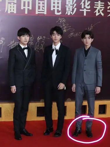 tfboys合体易烊千玺身高直追王俊凯王源的鞋子最抢镜