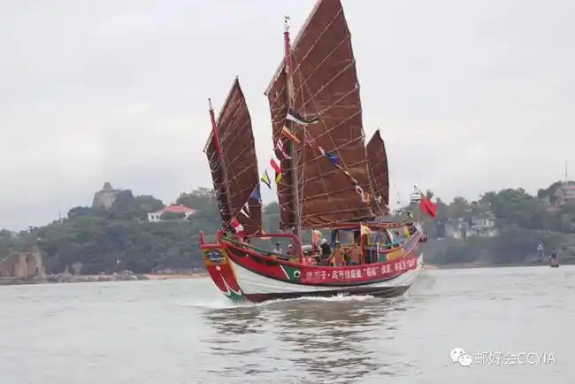 郑炜航呼吁抢救性保护中式木帆船