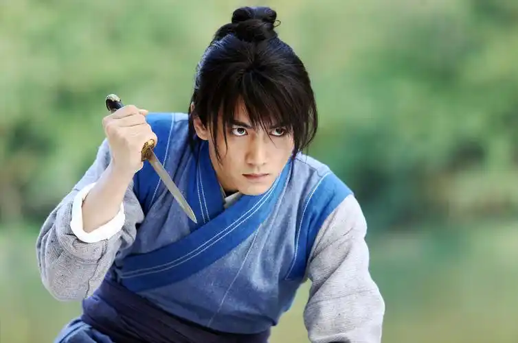 2015电视剧神雕侠侣陈晓饰演杨过cr陈晓