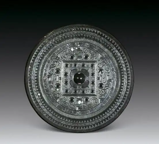 0174 汉 规矩四神铜镜