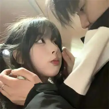 很恩爱的温馨浪漫情侣头像 2024惊艳美好的高清情侣头像