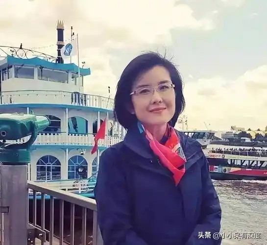 女主持人王宁近照,漂亮有气质!网友:王宁,才是目前央视一姐!