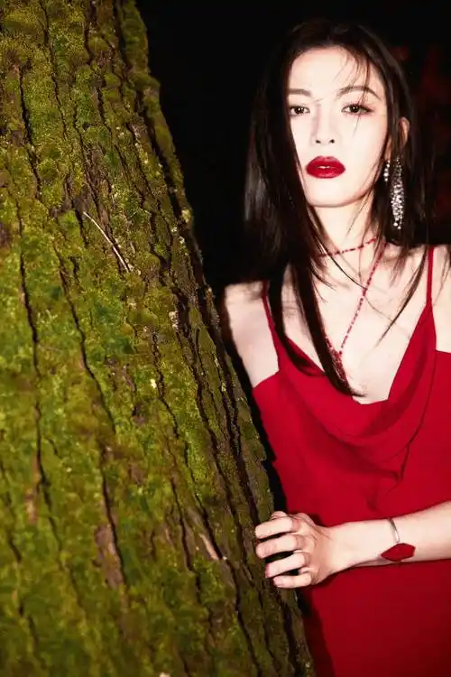 钟楚曦红衣冷御时尚大片 巴黎之夜魅惑浪漫_红色_isabel_marant