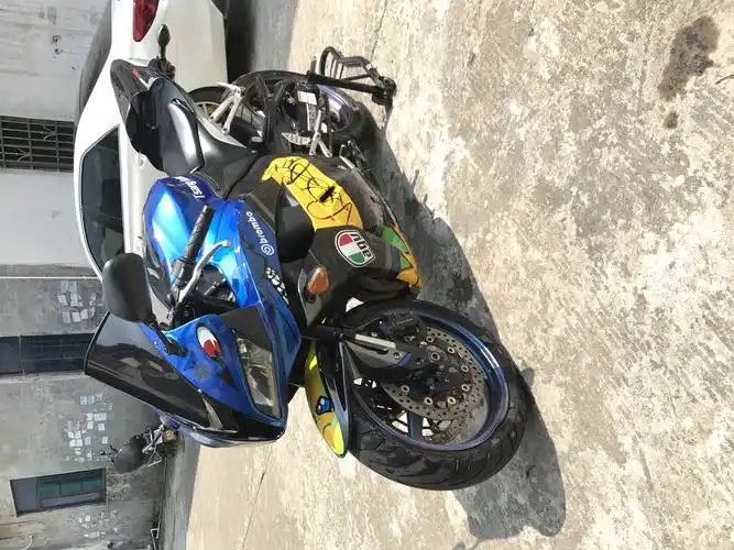 [已出售] 惠州市博罗县园洲镇出售10年cbr600,f5一台.33500元.