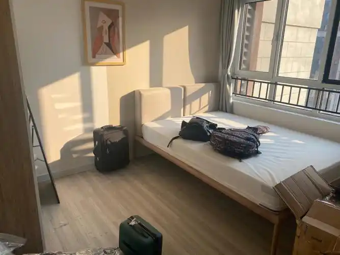 15平米出租屋男生卧室改造