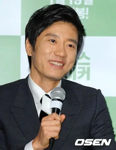 金明民出演韩国谍报人员将为拍间谍减体重