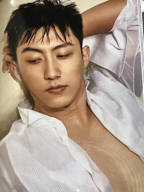 大家看过这本黄景瑜写真集么 湿身额