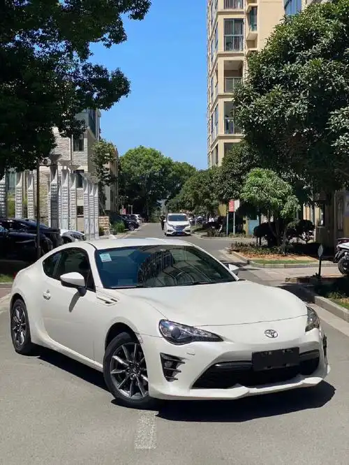 已售出17年丰田86mt车况精品