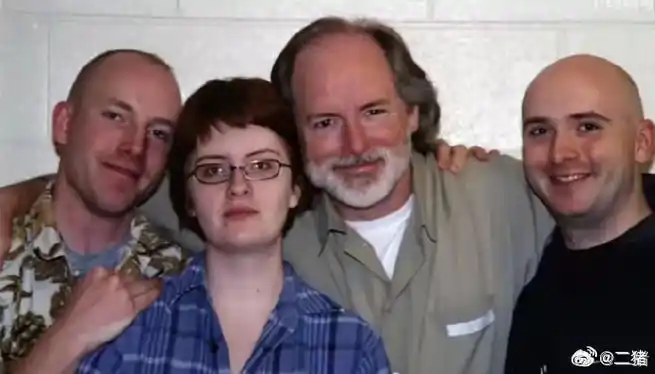 出轨离婚要不要赔偿这个事儿吧,刚才看评论区,有人说按中国现行法律