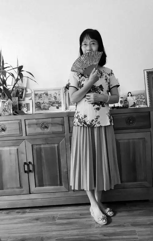 爱上旗袍,喜欢复古老照片的色彩