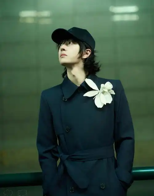 王一博帽子造型合集