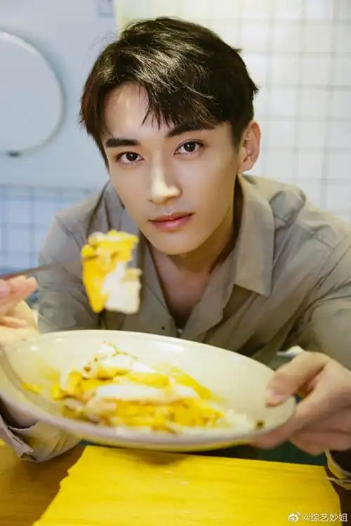 刘学义少年歌行光头造型