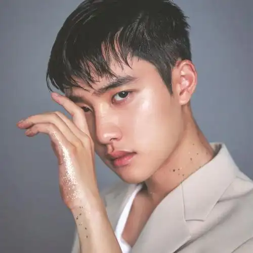 有没有都暻秀可以当作头像的生图? - 知乎