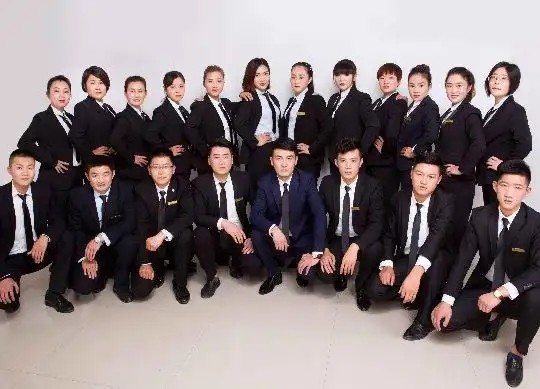 团队铸梦想 激情腾达人