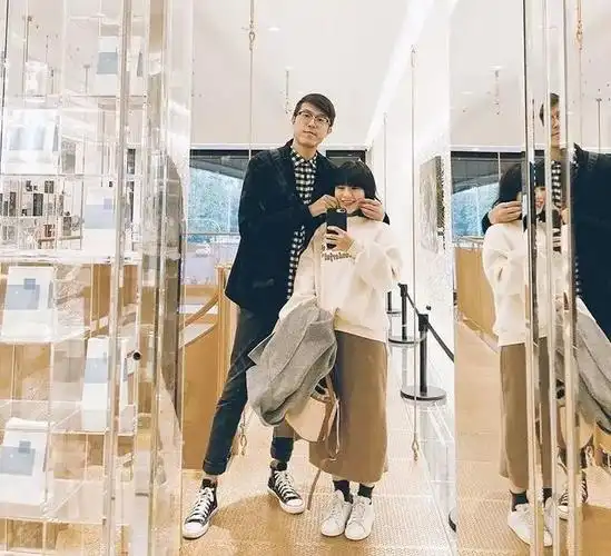 博主本人真的不高,属于娇小型186cm的男友和151cm的博主,最萌身高差