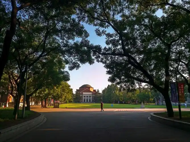 清华大学校园风光(华为p9拍的).