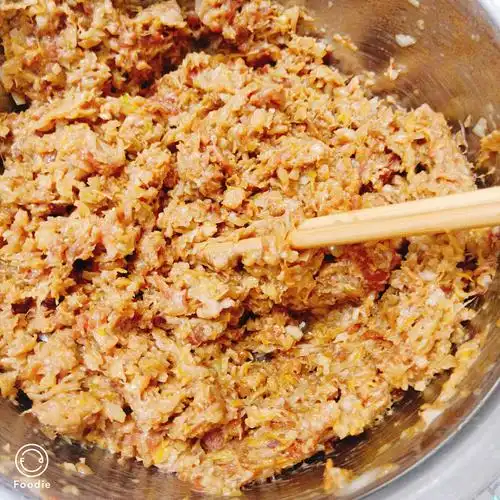 酸菜肉馅今天包饺子