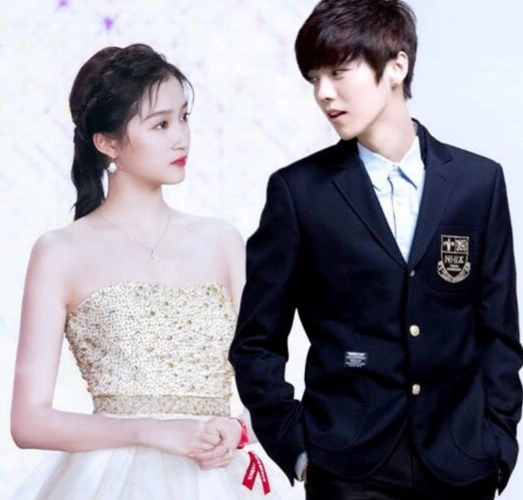 关晓彤和鹿晗一起拍写真,男的帅女的美,看起来好甜呀