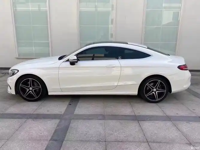 奔驰c200coupe双门轿跑