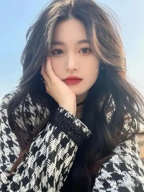 教大家如何把刘海卷成八字刘海如何把齐刘海弄成八字刘海