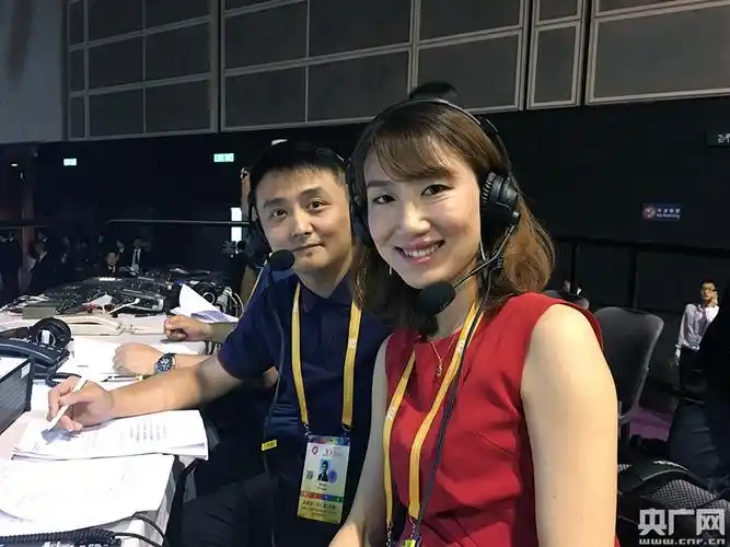 中央人民广播电台现场直播香港回归祖国二十周年文艺晚会